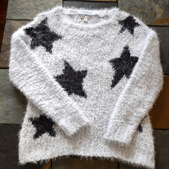 Moral Fiber Fuzzy Star Pattern Women's Sweater Black White Size Medium - Picture 1 of 10